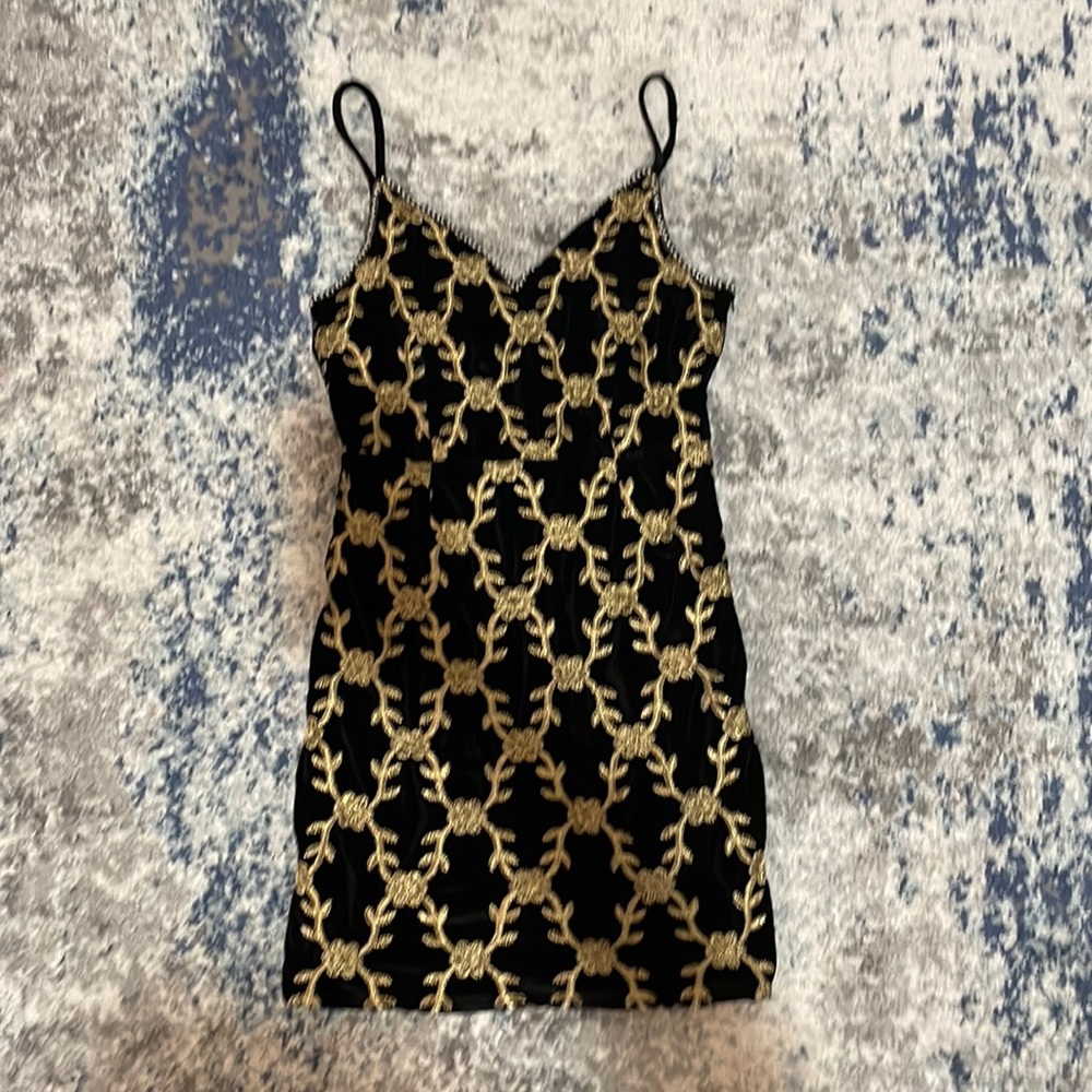 NWT Nasty Gal Size 4 Black Gold Velvet Mini Dress